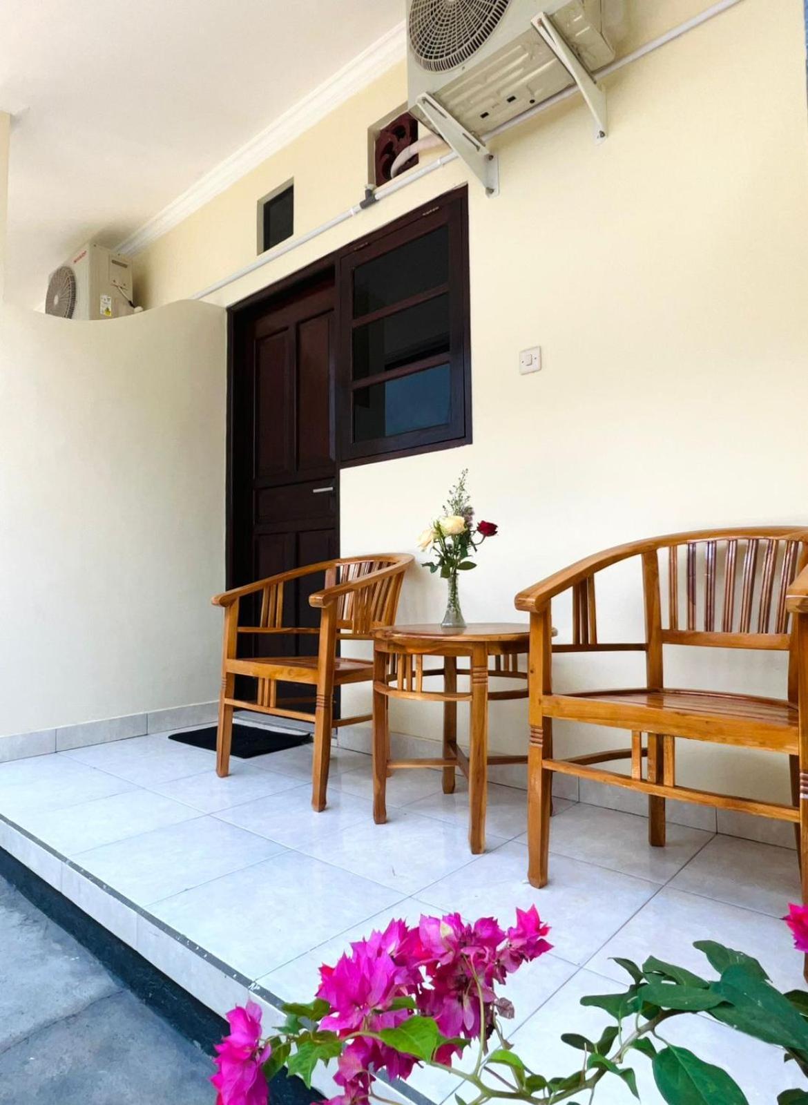 Zigiz Lovina Hostel 외부 사진